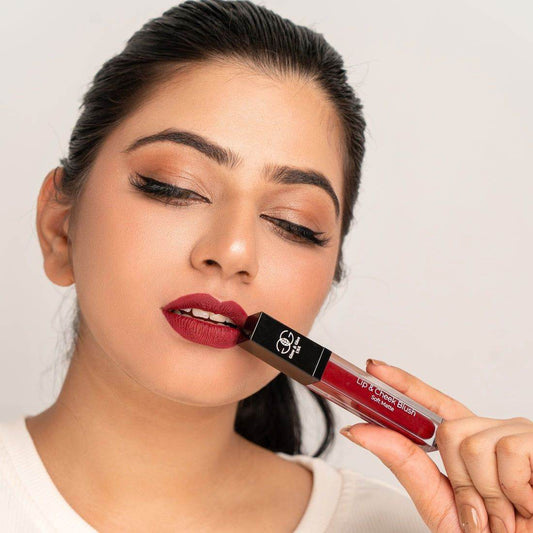 Glow & Glee Lip & Cheek Blush Soft Matte 304 Hot Kiss 8Ml - Vitamins House