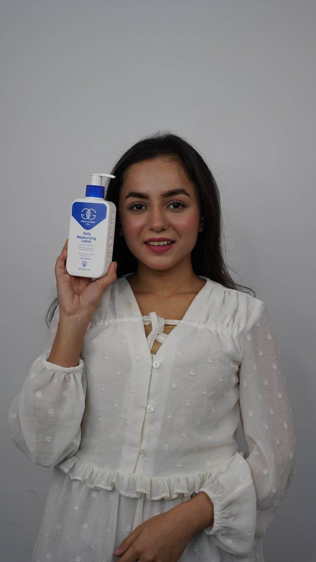 Glow & Glee Daily Moisturizing Lotion For Normal To Dry Skin 240Ml - Vitamins House