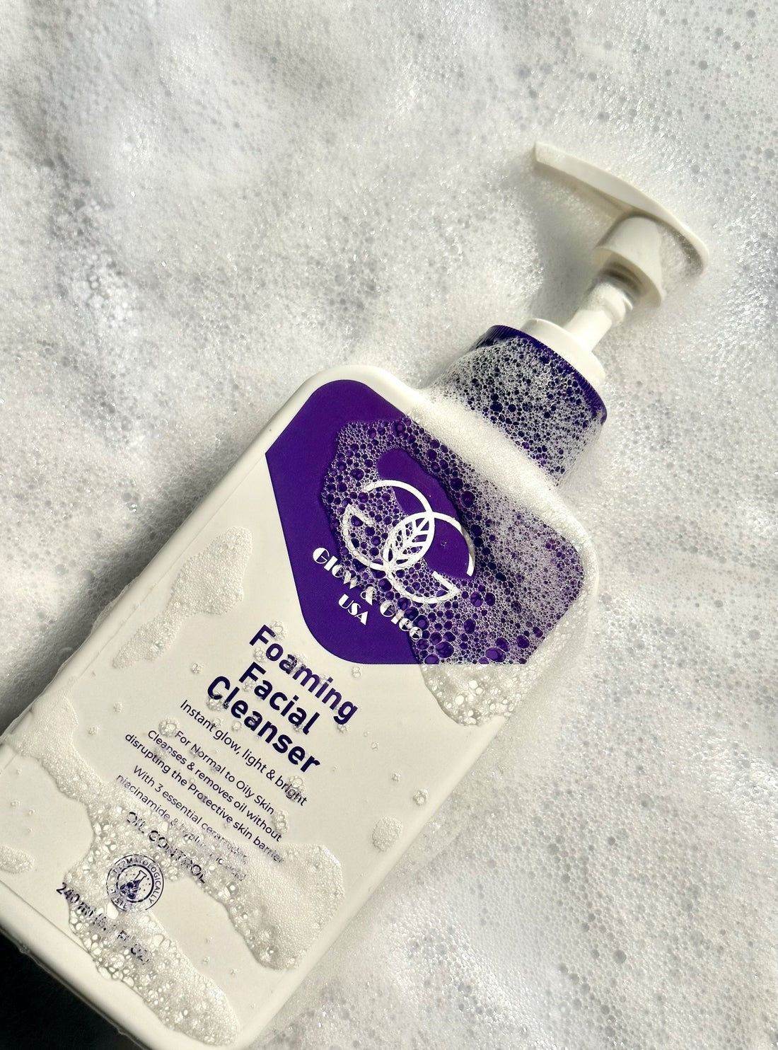 Glow & Glee Foaming Facial Cleanser For Normal To Oily Skin 240Ml - Vitamins House